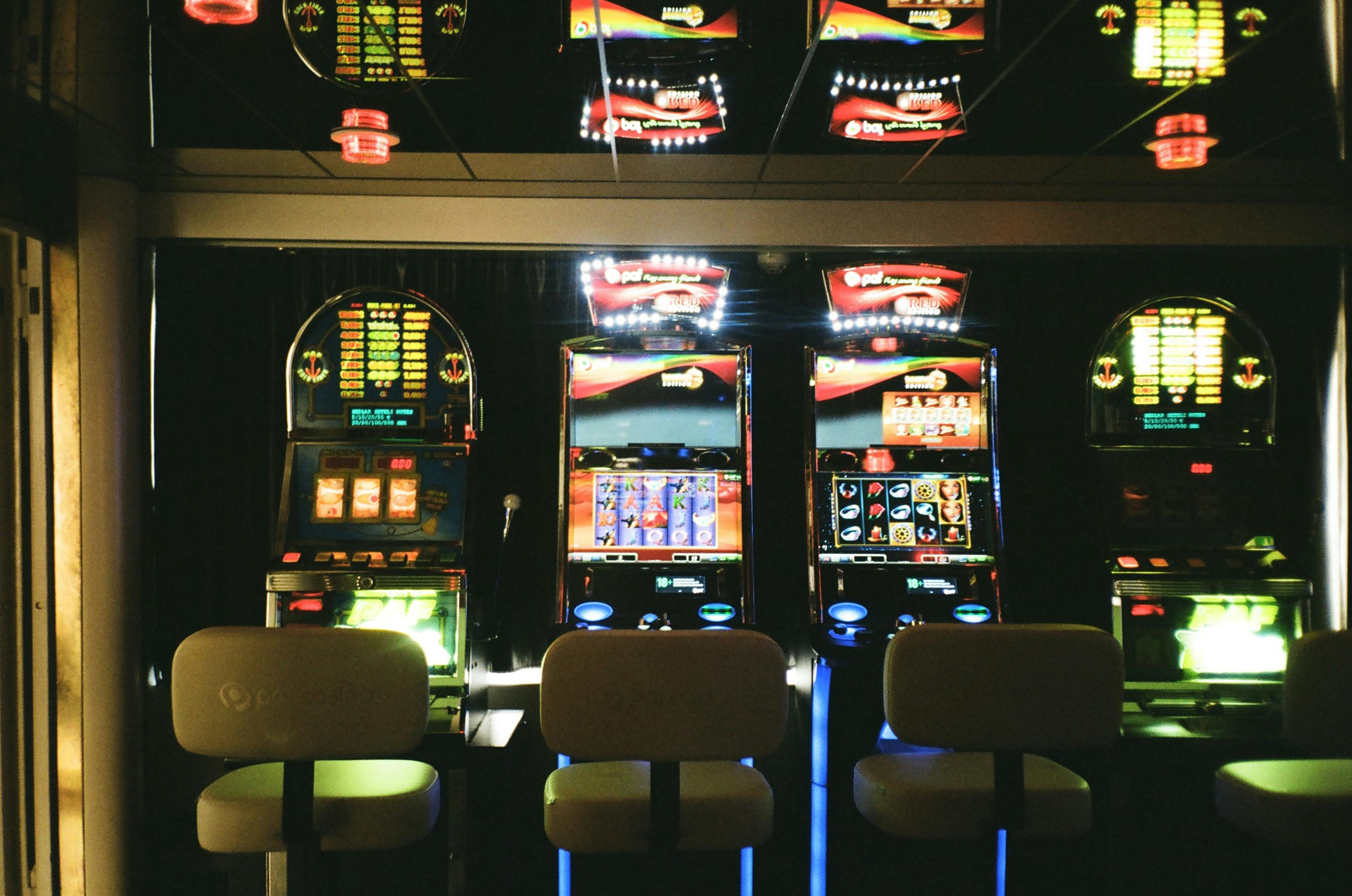 Responsible gaming reminder for keno-style entertainment adults only